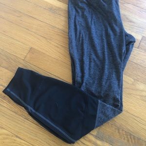 Yoga pants ankle length.